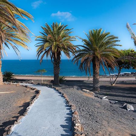 קוסטה טגוויסה Luxury Estudio En Playa Roca A Primera Linea Del Mar מראה חיצוני תמונה