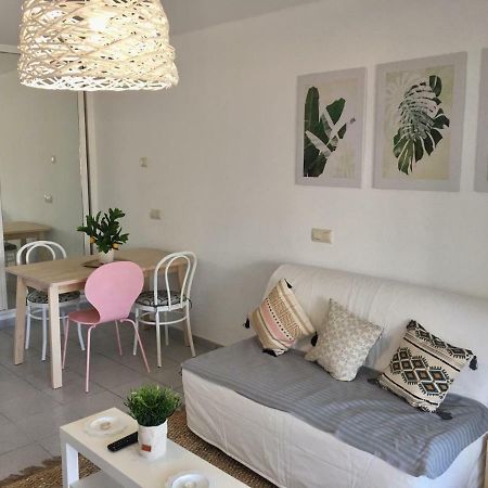 קוסטה טגוויסה Luxury Estudio En Playa Roca A Primera Linea Del Mar מראה חיצוני תמונה