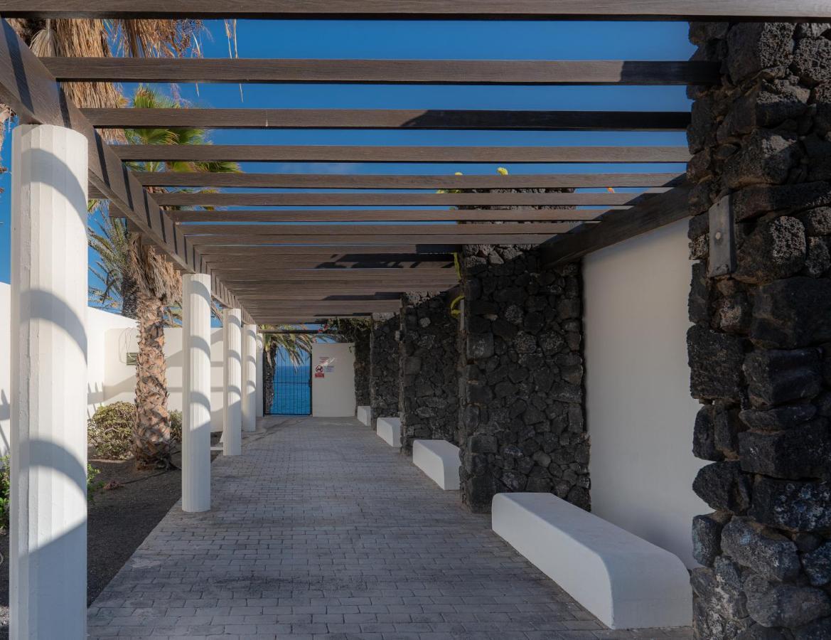 קוסטה טגוויסה Luxury Estudio En Playa Roca A Primera Linea Del Mar מראה חיצוני תמונה