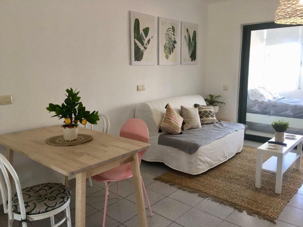 קוסטה טגוויסה Luxury Estudio En Playa Roca A Primera Linea Del Mar מראה חיצוני תמונה