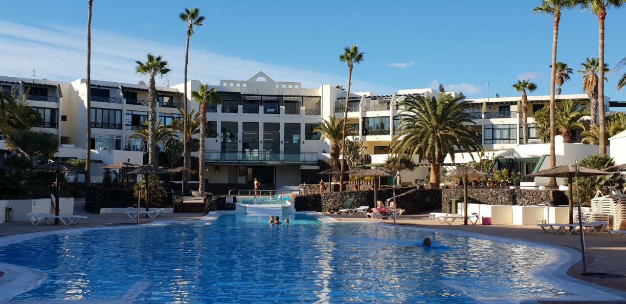 קוסטה טגוויסה Luxury Estudio En Playa Roca A Primera Linea Del Mar מראה חיצוני תמונה