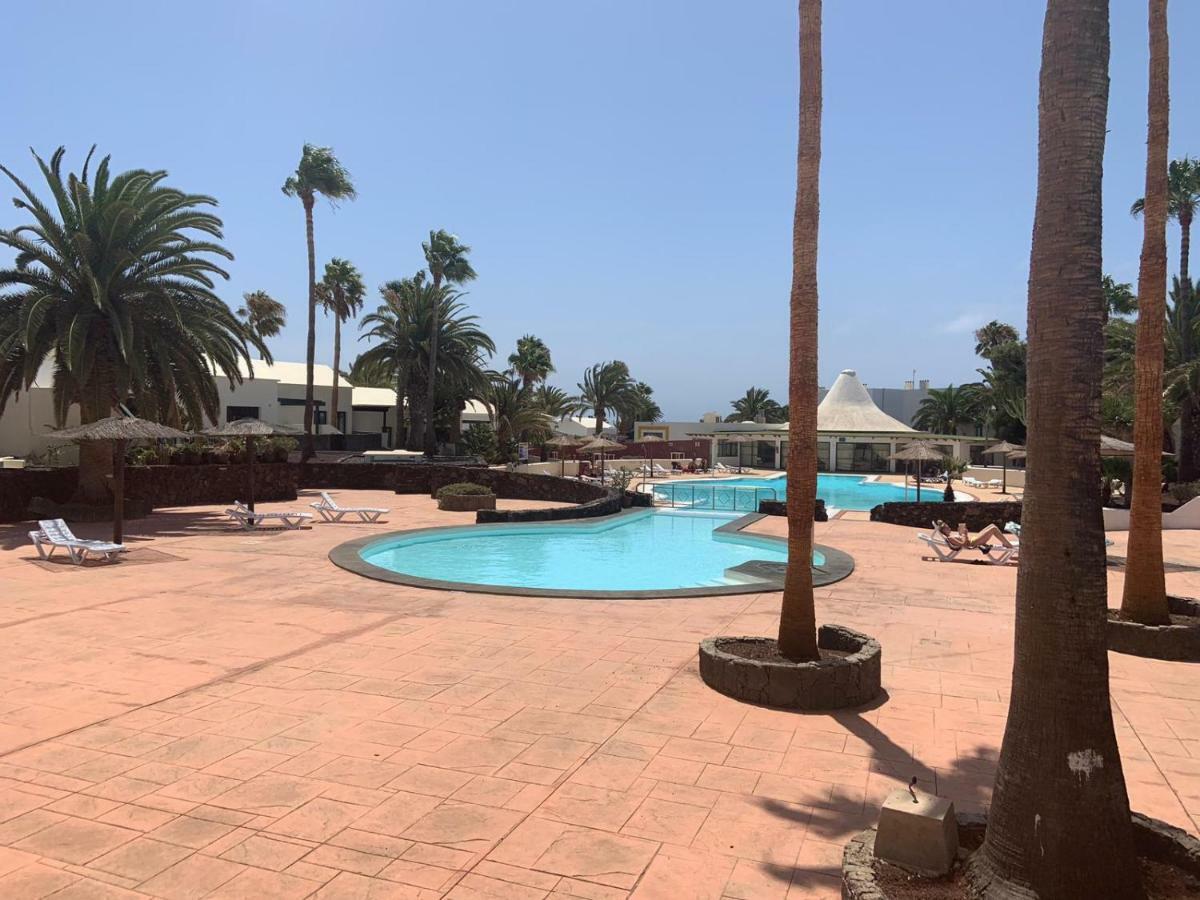 קוסטה טגוויסה Luxury Estudio En Playa Roca A Primera Linea Del Mar מראה חיצוני תמונה